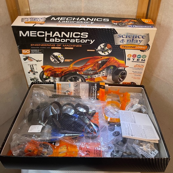 SCIENCE DISCOVERY Hydraulic Robot Arm Edge Toy Winner Award - Picture 2 of 4